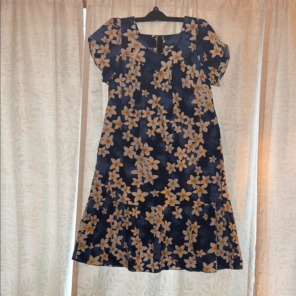 Chic Navy Floral Midi Dress